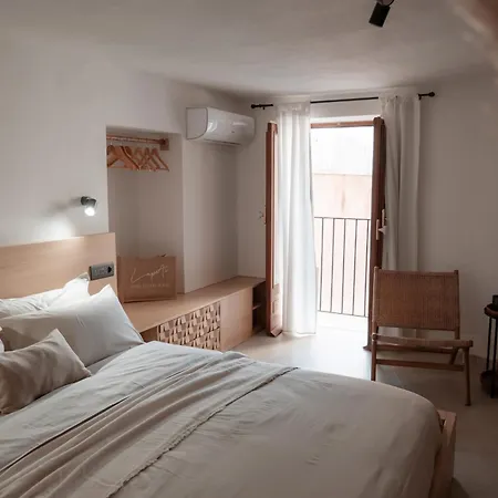 La Peti Small Luxury House *