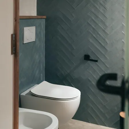 La Peti Small Luxury House