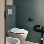 La Peti Small Luxury House
