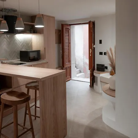 Apartment La Peti Small Luxury House *