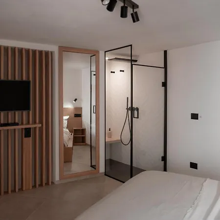 La Peti Small Luxury House דירה *